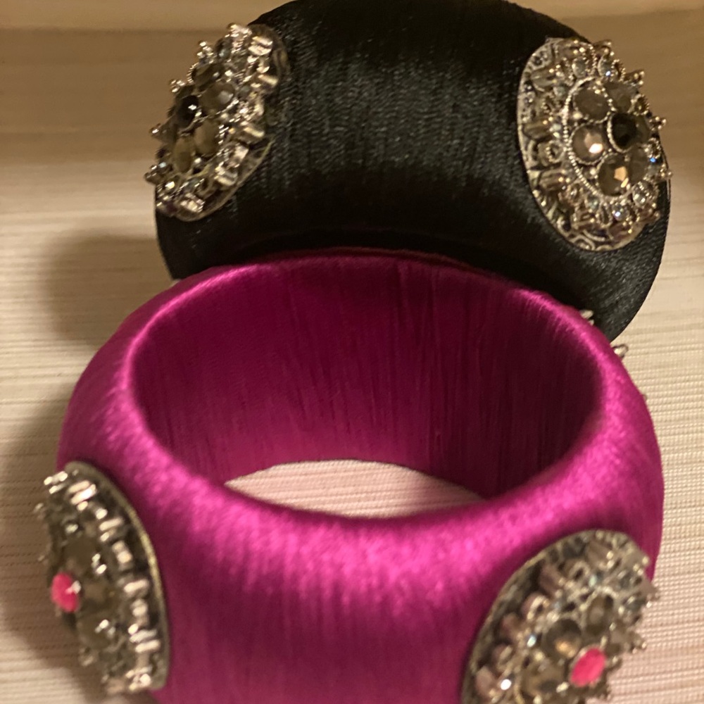 Beautiful fabric bangle bracelets - Picture 4 of 4